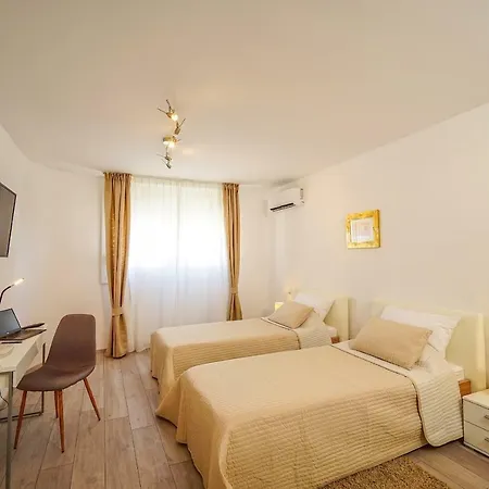 In Апартаменти Спліт